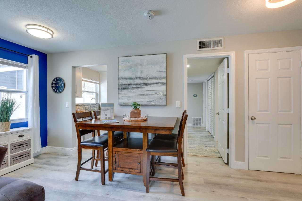 Coastal Sarasota Condo Minutes To Beach! Exterior photo